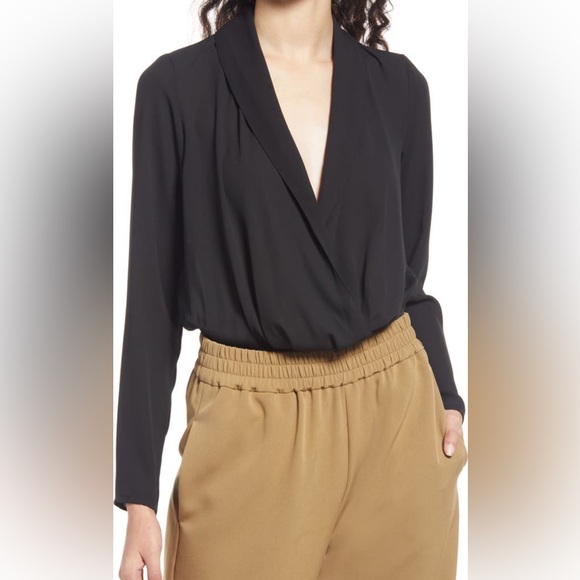 Nordstrom Open Edit Wrap Bodysuit size Medium in Red Bloom - Picture 10 of 11